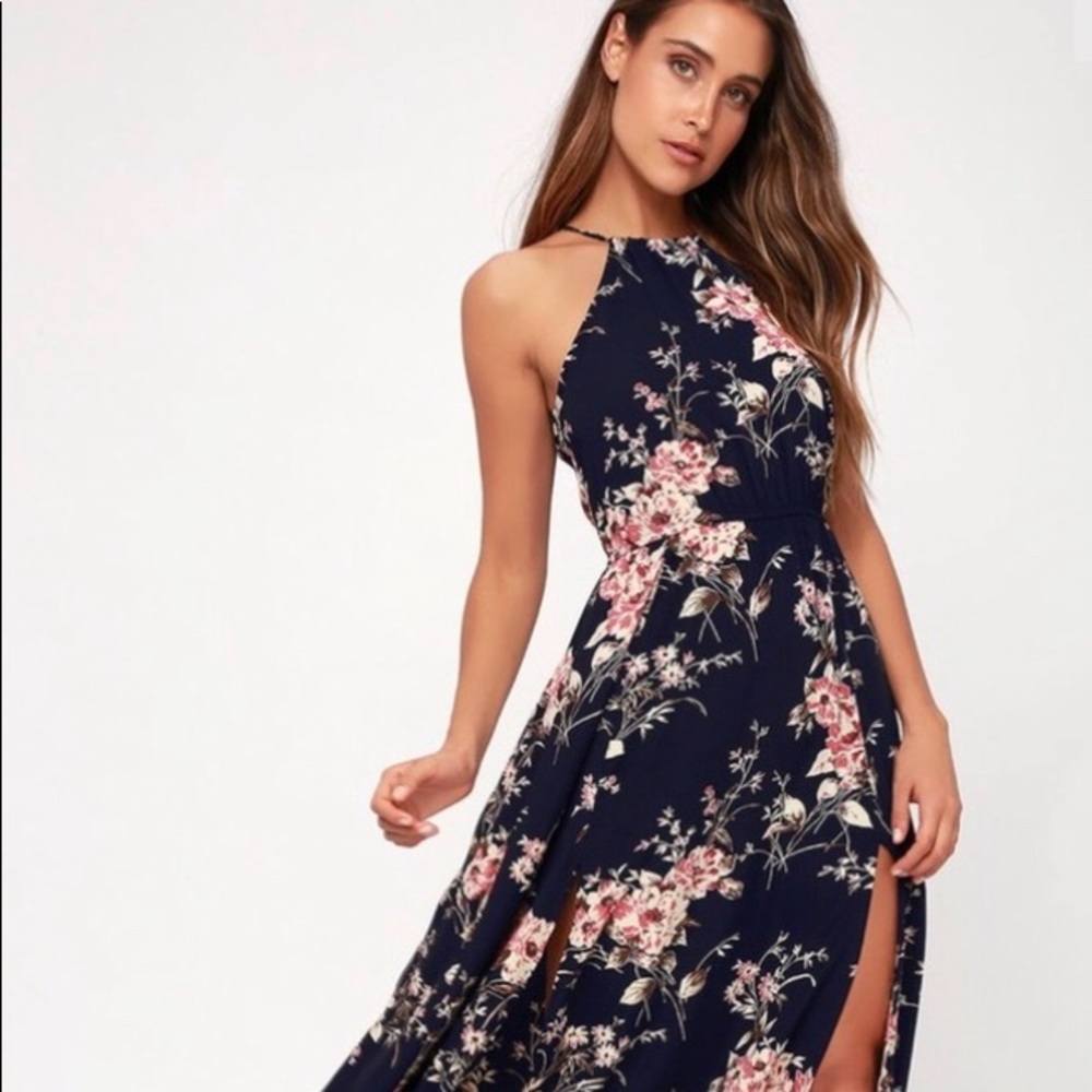 Lulus 💙 navy blue floral print maxi dress